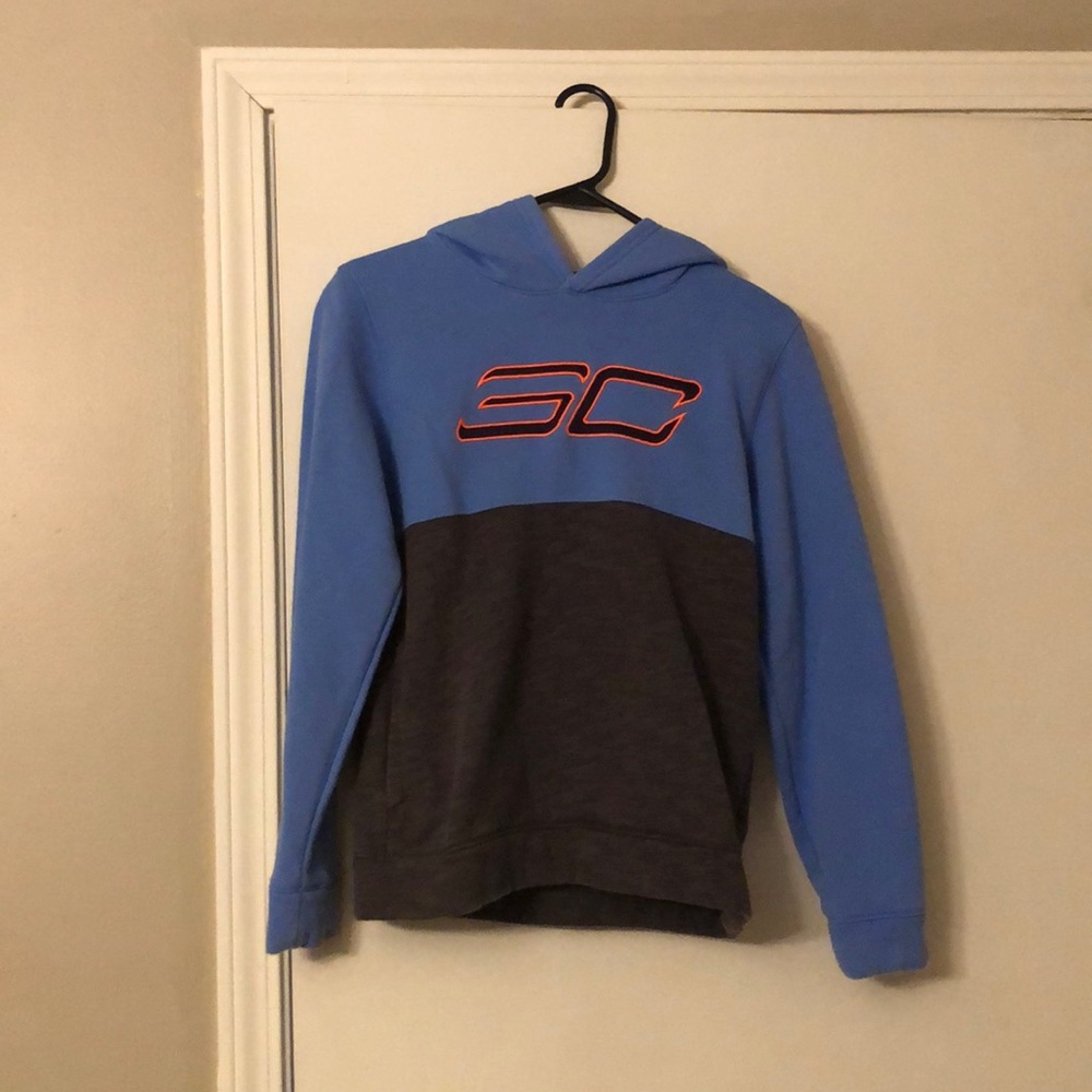 Boys L UA pullover